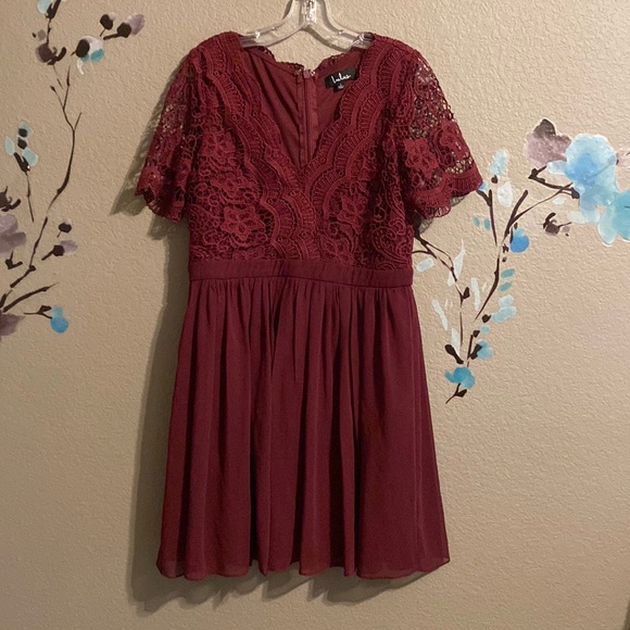 Lulu’s Angel in Disguise Burgundy Dress - Size Large - Picture 2 of 9